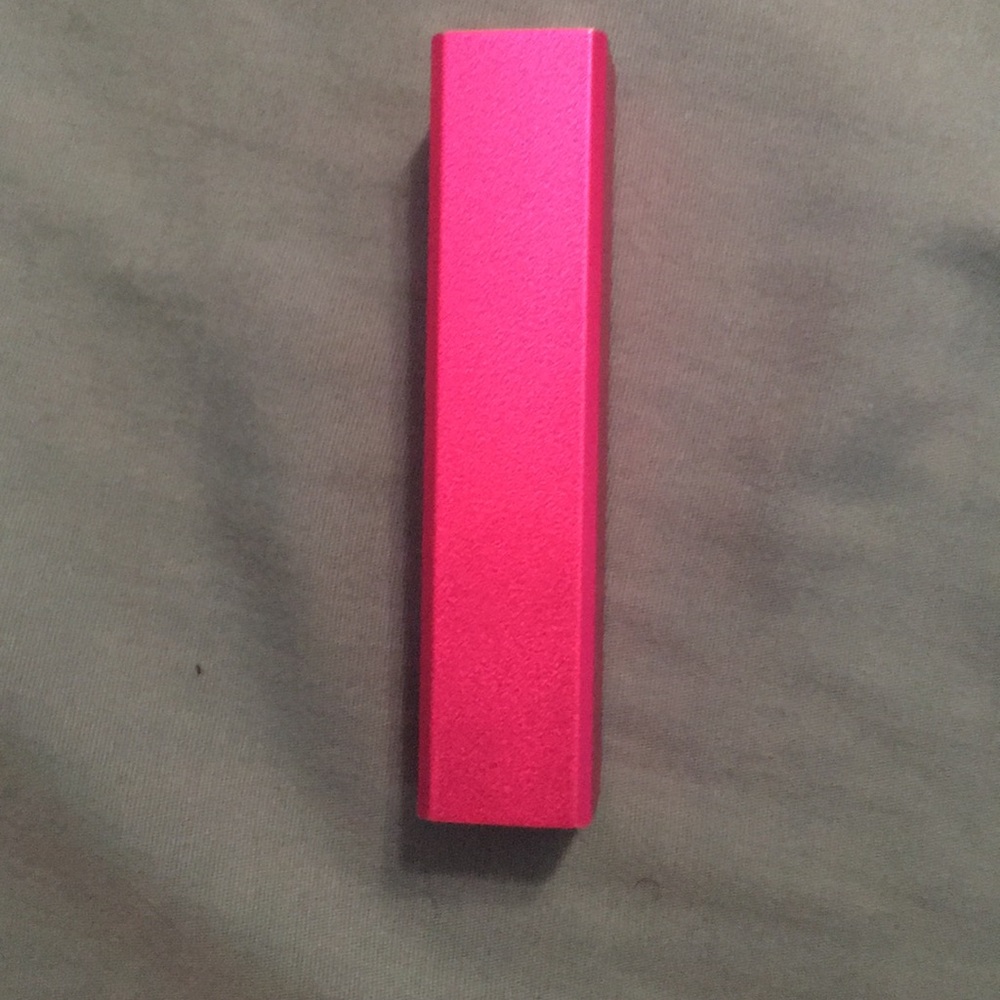 Portable charger - Picture 2 of 3